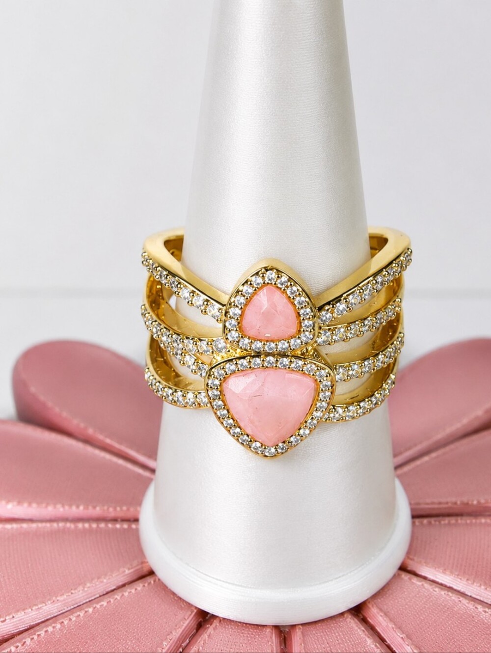 Bomb Party "Dazzled Up" Ring â Size 9 ââ NWT â Lab Created Pink Smithsonite